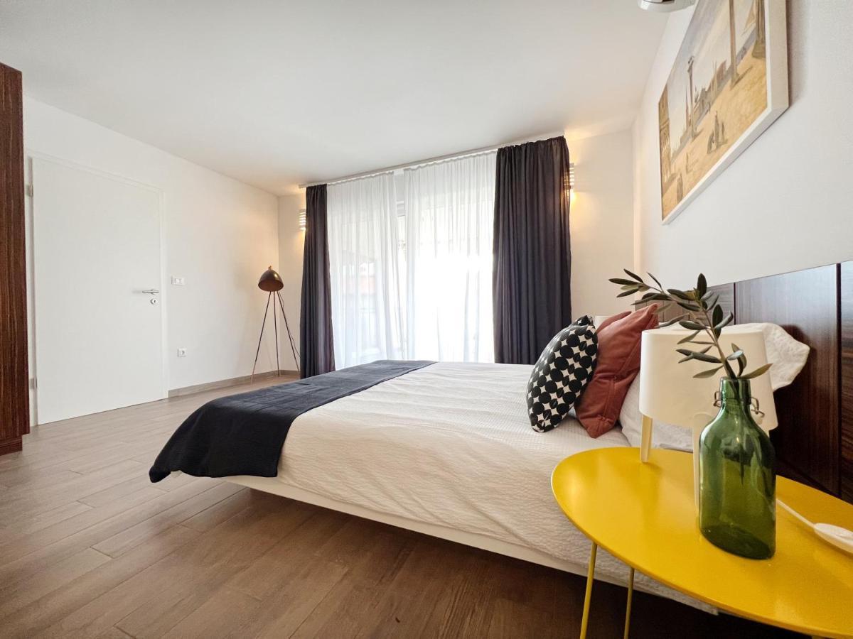 Apartments Teodora Maria Novigrad  Ngoại thất bức ảnh