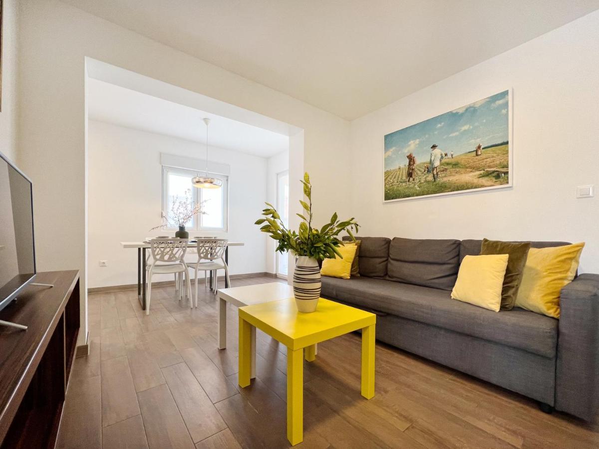 Apartments Teodora Maria Novigrad  Ngoại thất bức ảnh